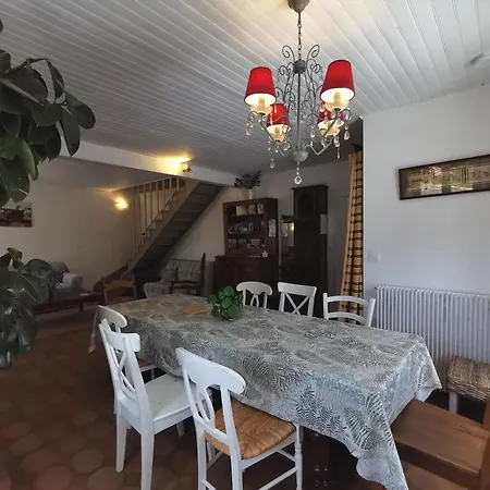 Havre De Paix En Campagne, Table D'hotes Bio, Familiale Confortable - Fr-1-582-465
